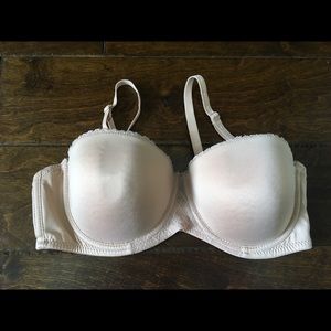 Vassarette Bra 36C worn once.